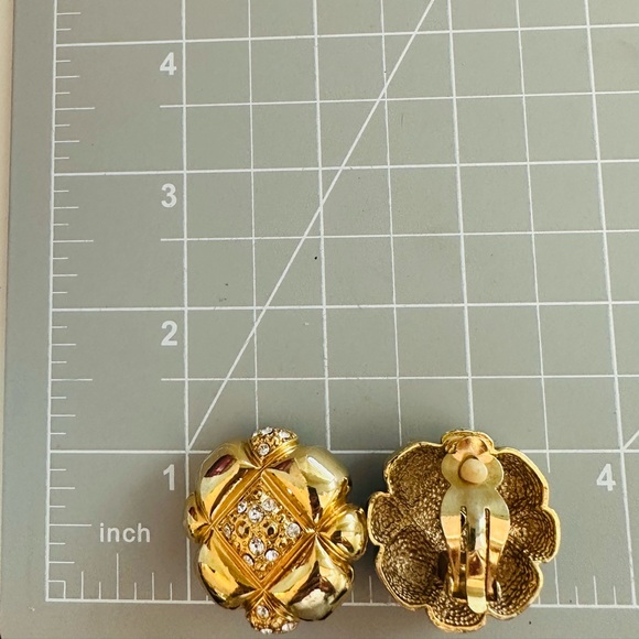 Vintage Rhinestone Statement Clip Earrings - Picture 4 of 11
